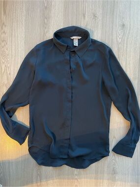 H&M Dark Navy Long-Sleeve Button-Down Shirt - Size US 4